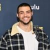 Noah Centineo aparece sem camisa em novas fotos do Instagram e anima seguidores