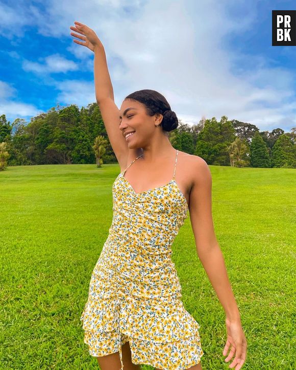 Any Gabrielly, do Now United, costuma trazer várias inspirações de vestidinhos leves para o dia a dia