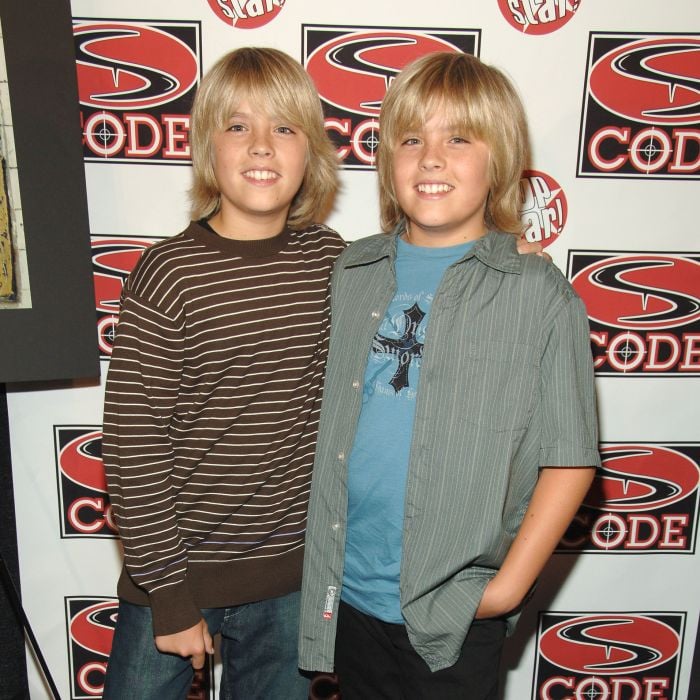   Cole e Dylan Sprouse ficaram famosos em &quot;Zack &amp;amp; Cody: Gêmeos em Ação&quot;, série da Disney  