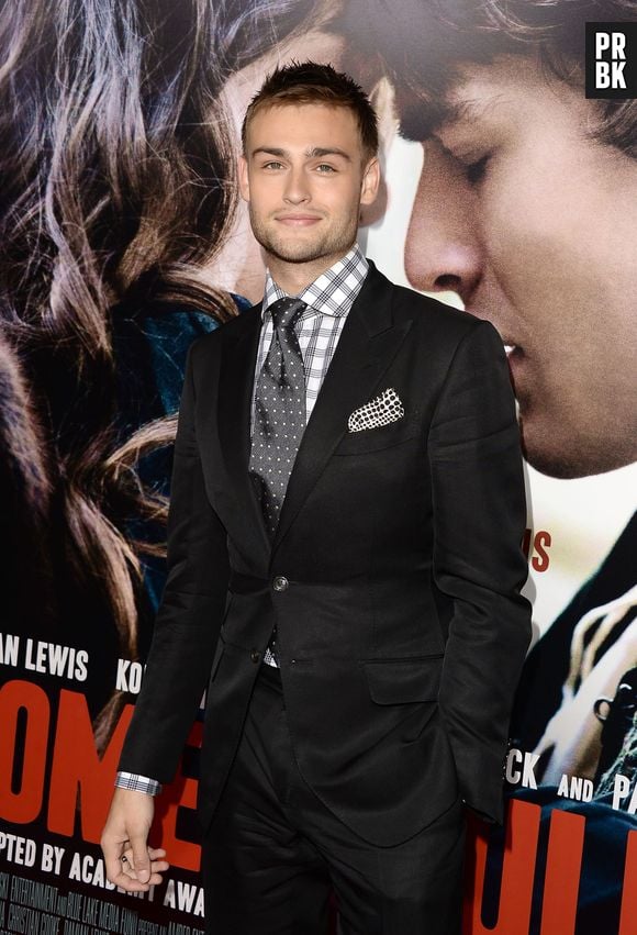 O ator inglês Douglas Booth estreia como protagonista de uma grande produção de Hollywwod