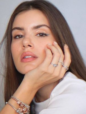 Camila Queiroz